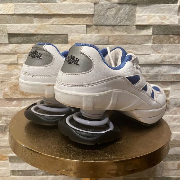 Z-Coil Freedom Classic Coil White Blue Leather Mesh Walking Shoes | 8 MSRP $260 - Picture 3 of 9